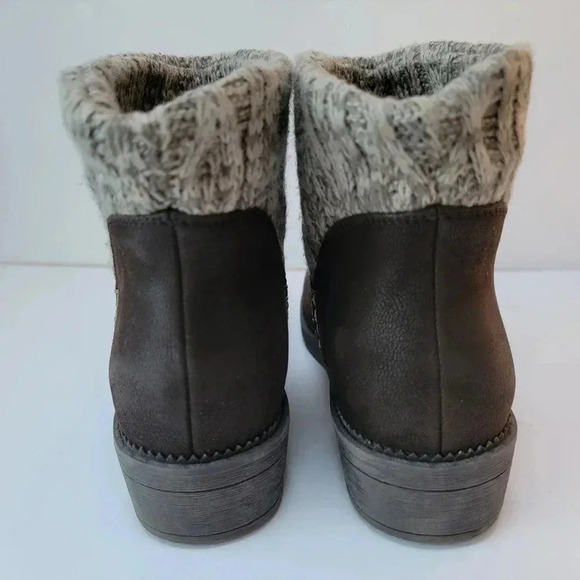 Sketchers Air Cooled Memory Foam Ankle Bootie Size 6.5 - Picture 2 of 5